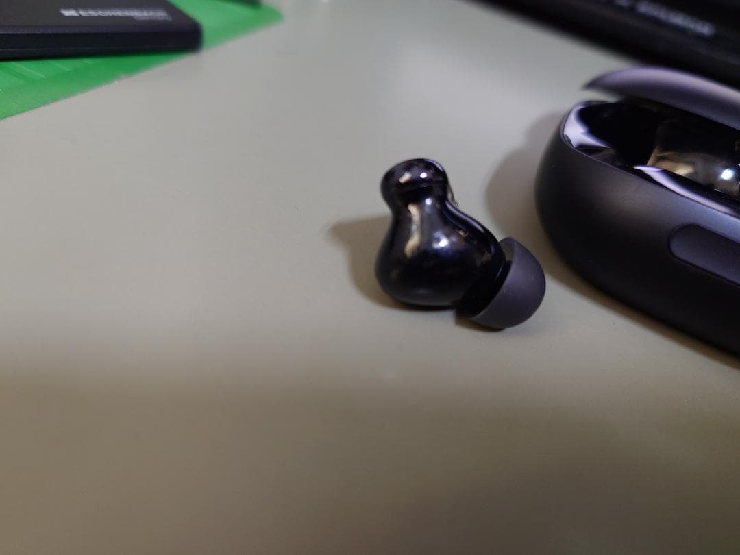 soundcore liberty 4 pro ブラック 左少キズ