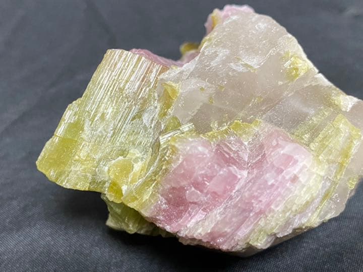 トルマリン　136g