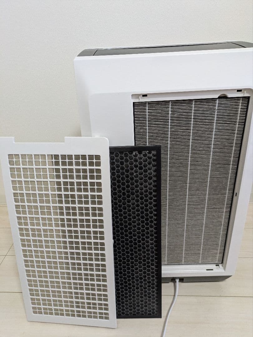 2021年製　SHARP　除加湿空気清浄機　KC−HD70−W