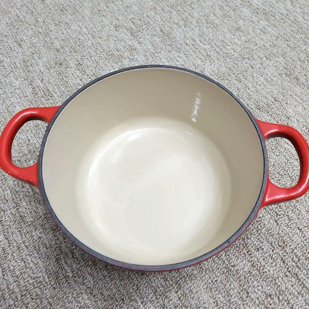 【新品未使用】ル・クルーゼ　ココット・ロンド　チェリーレッド　 16cm