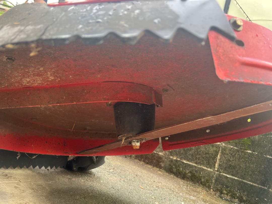 草刈機　オートモアーAM80