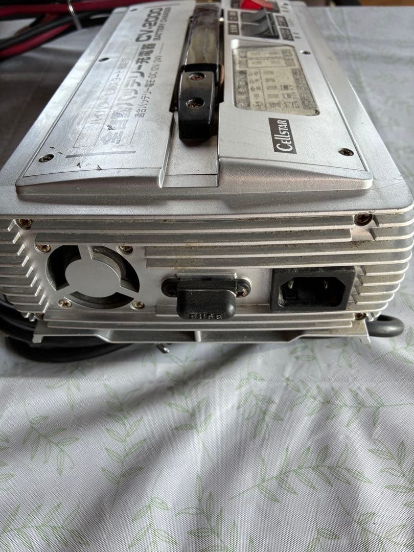 セルスターCV-2000 全自動バッテリー充電器