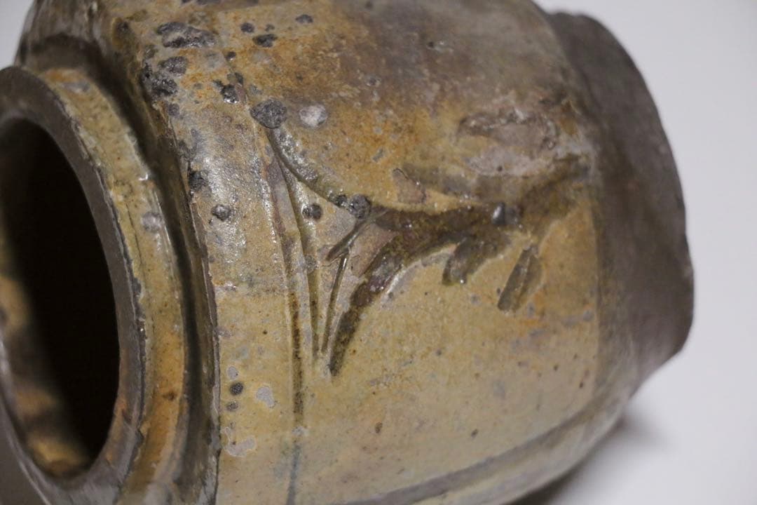 高取焼？唐津焼？小さな壺　骨董品