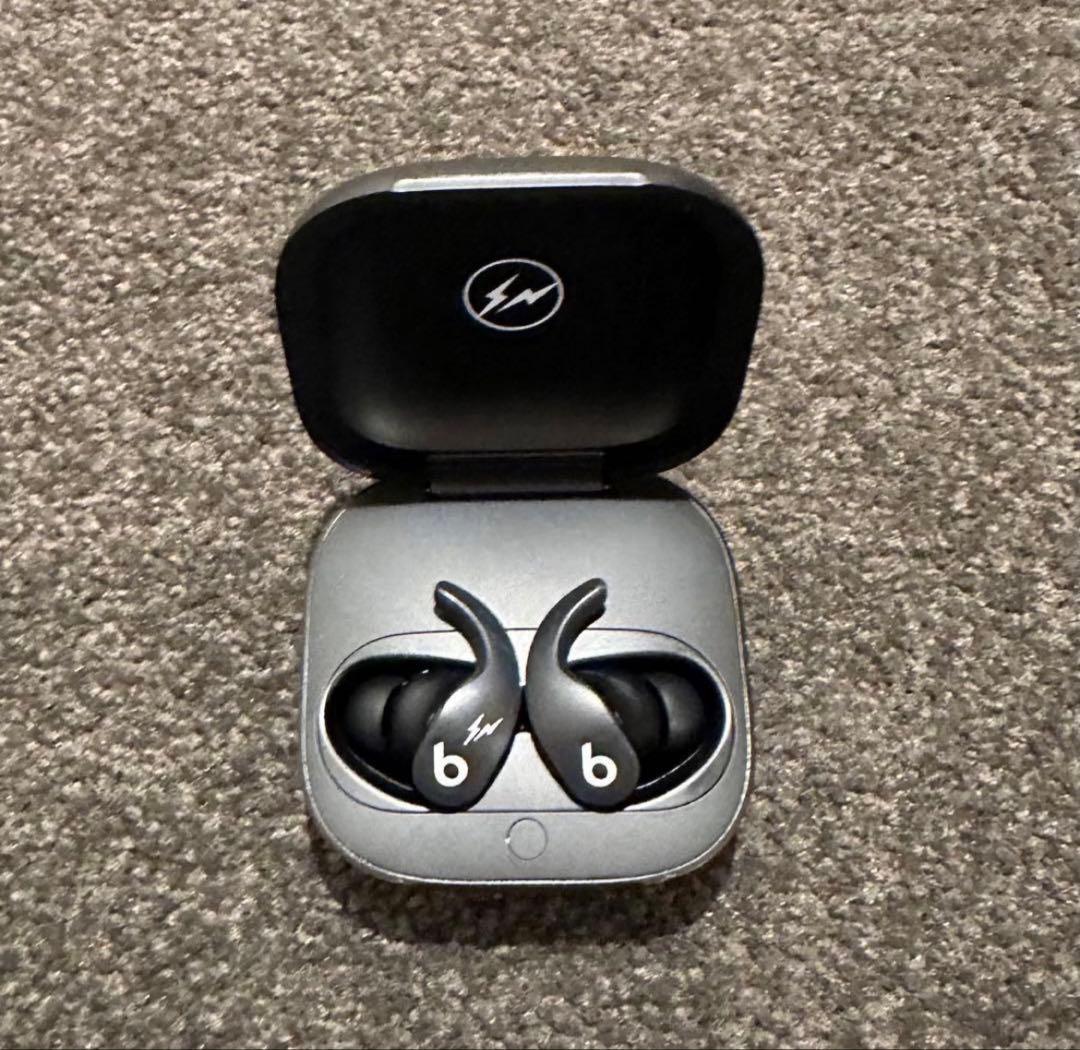 Beats Fit Pro × fragment Black