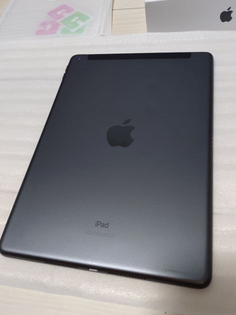 Ipad 7世紀　128gb スペースグレー