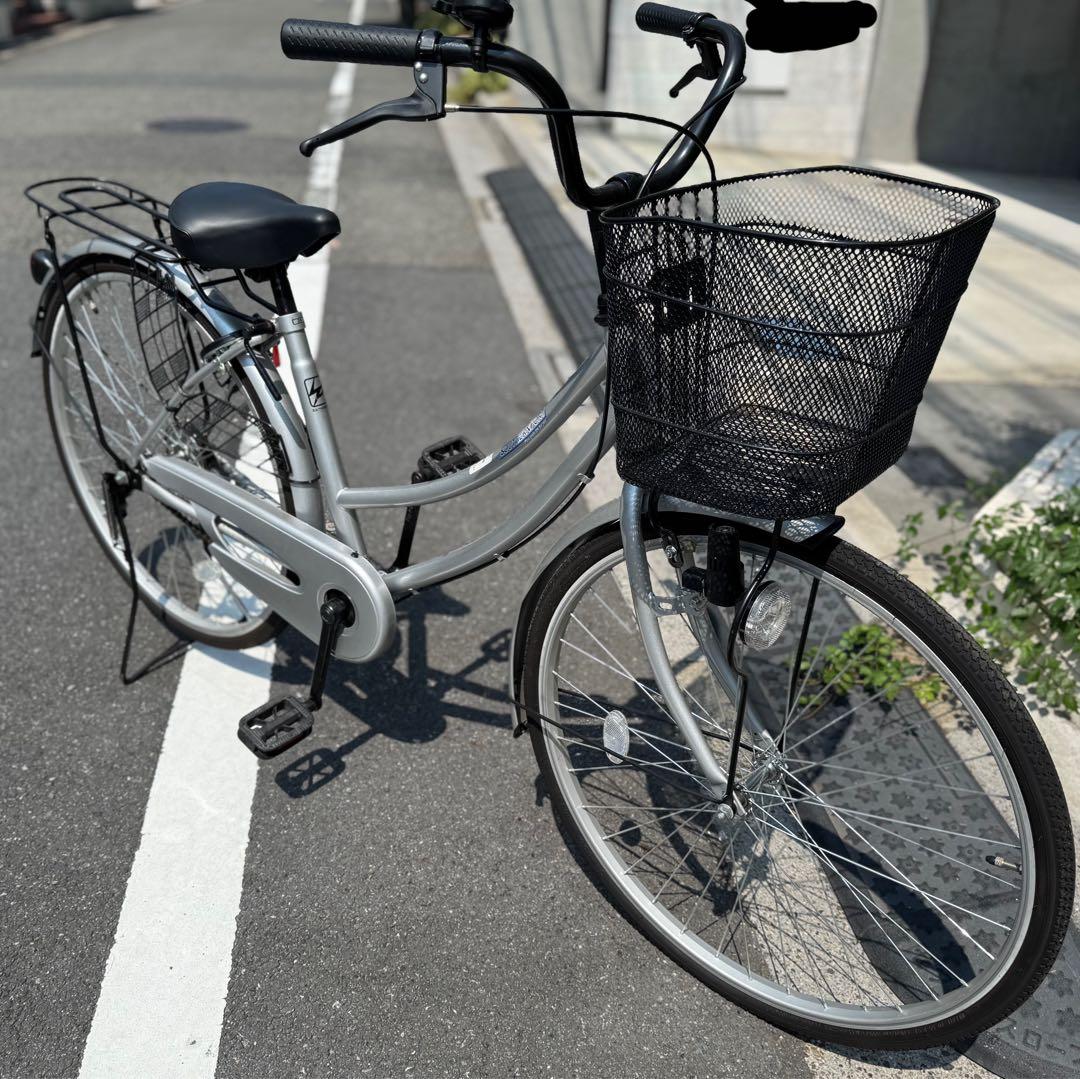 AYASE　ママチャリ　シルバー フロントバスケット付き　26インチ