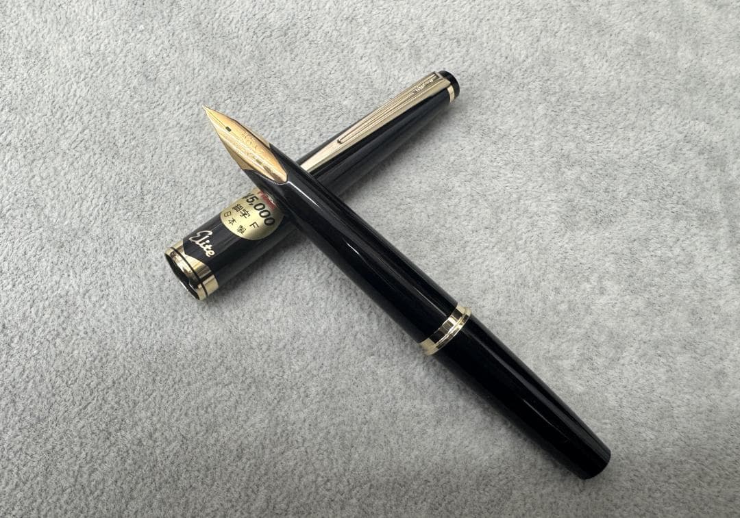 ★未使用品★PILOT エリート万年筆 　18K-750 　H1277　〈F〉