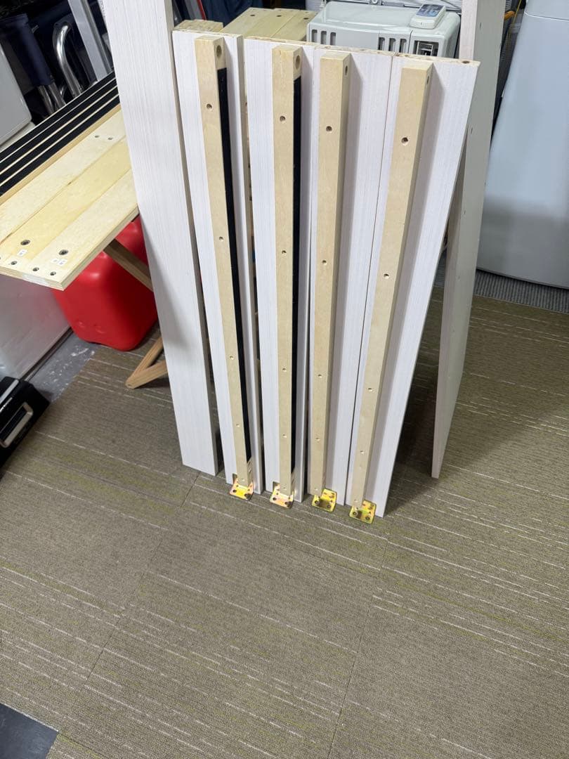 【美品】アイリス　セミダブルサイズ　ベッドフレーム　棚付コンセント付き　ホワイト