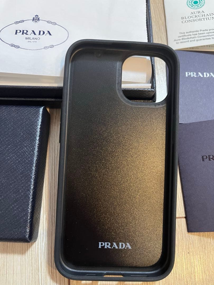 最終価格★PRADA★ピンク★iPhoneケース★iPhone15 サフィアーノ