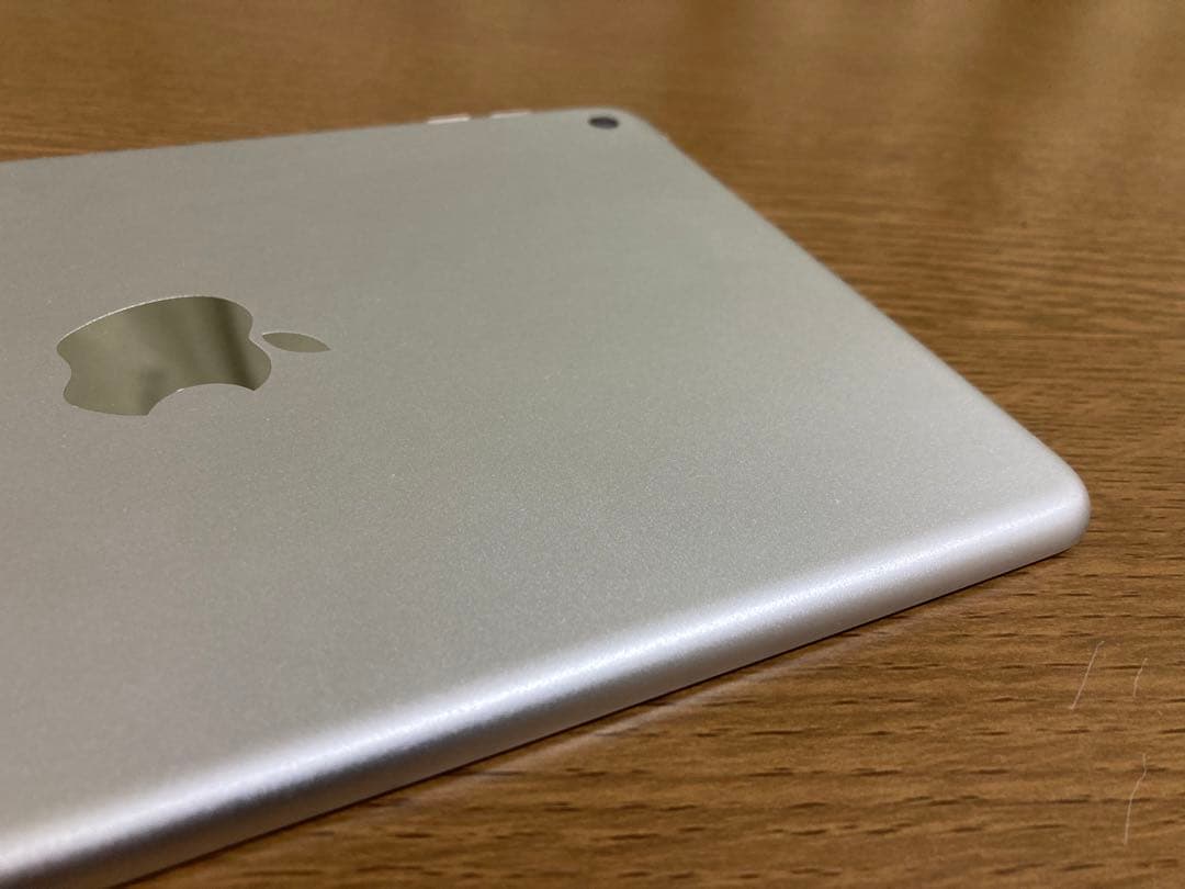 iPad mini 4 Wi-Fi 16 GB 本体 （i20）