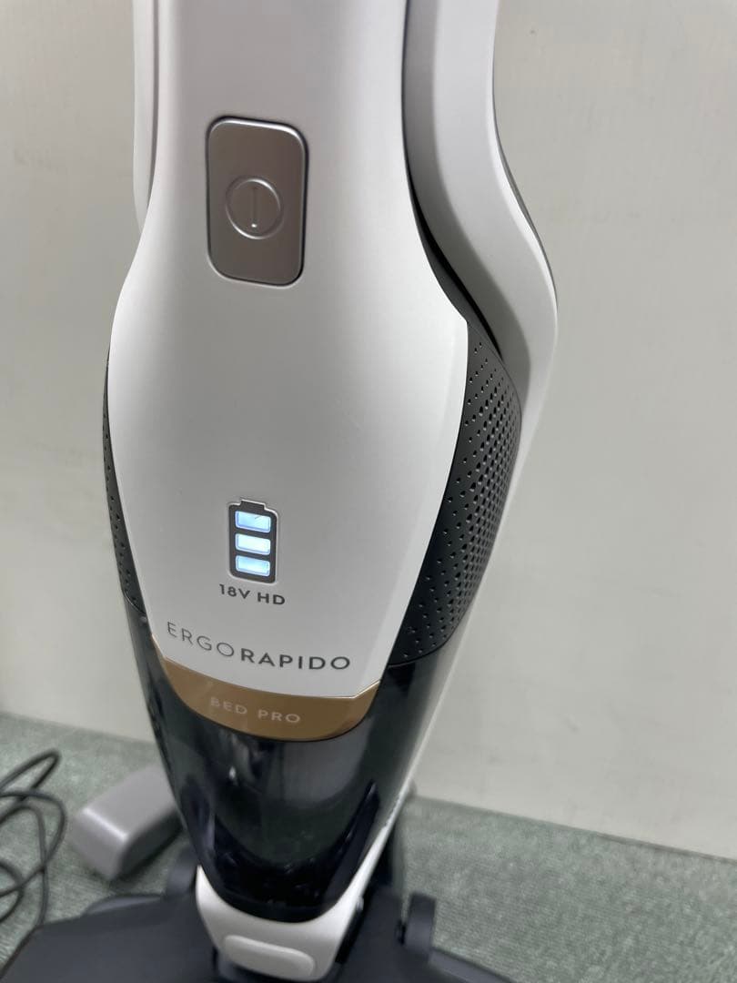 未使用♩Electrolux エレクトロラックス コードレスクリーナー 掃除機