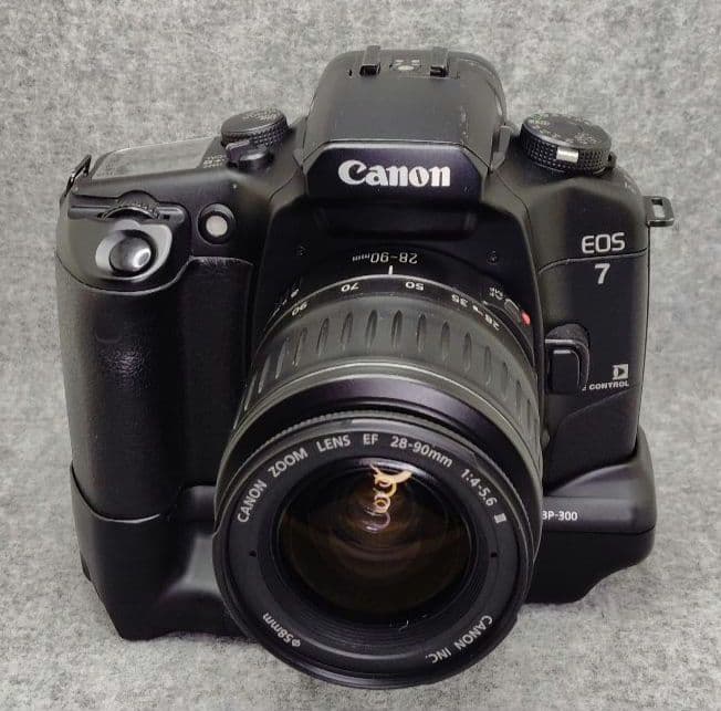 Canon EOS7 標準ズームレンズ付き　フィルムカメラ