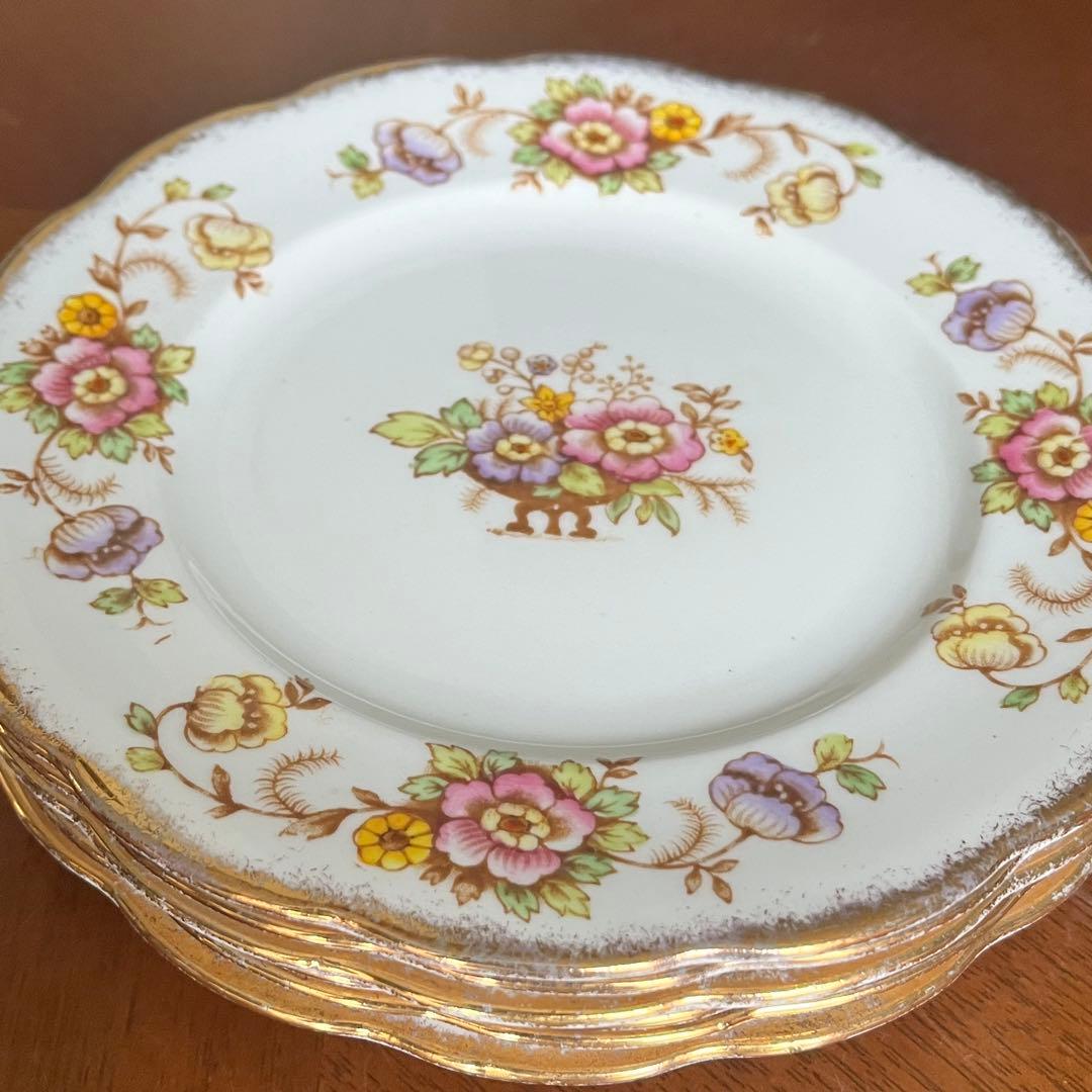 【英国ビンテージ】ロイヤルアルバート・クラウンチャイナ★カメリア★ケーキ皿6枚