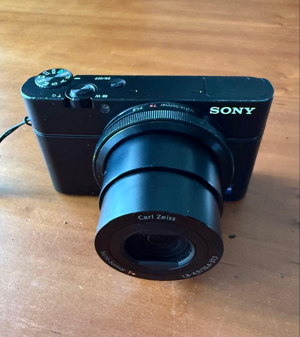 SONY コンパクトデジタルカメラ RX100