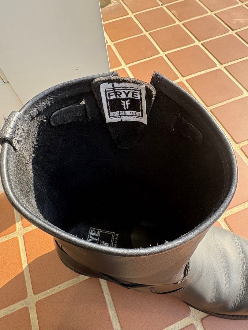 ブラックレザーエンジニアブーツ