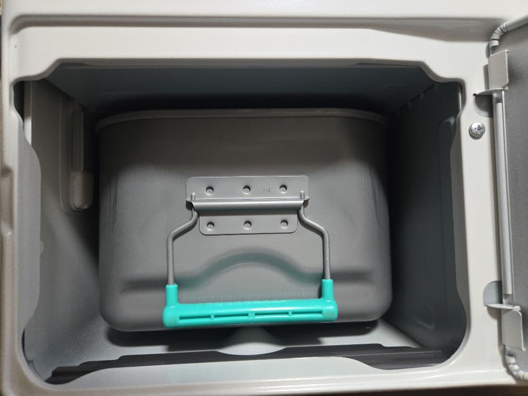 ほぼ新品 ダイニチ 石油ファンヒーター DXタイプ FW-72DX6-W