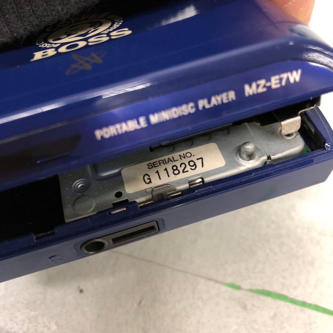 M4446 サントリーBOSS ポータブルMDプレーヤー MDウォークマン