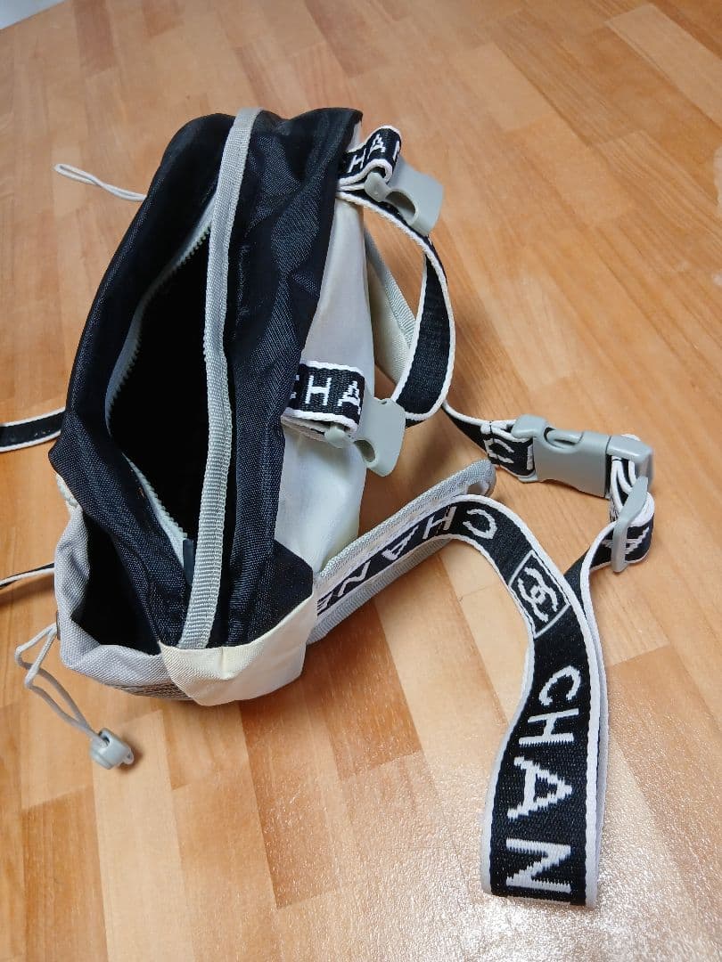 本日限定！CHANELボディバッグ ウエストポーチノベルティー