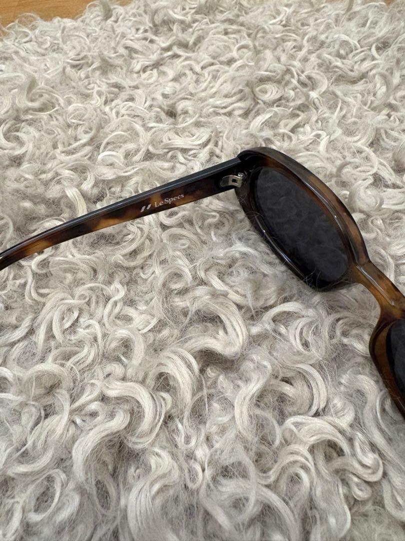 Le Specs OUTTA LOVE サングラス