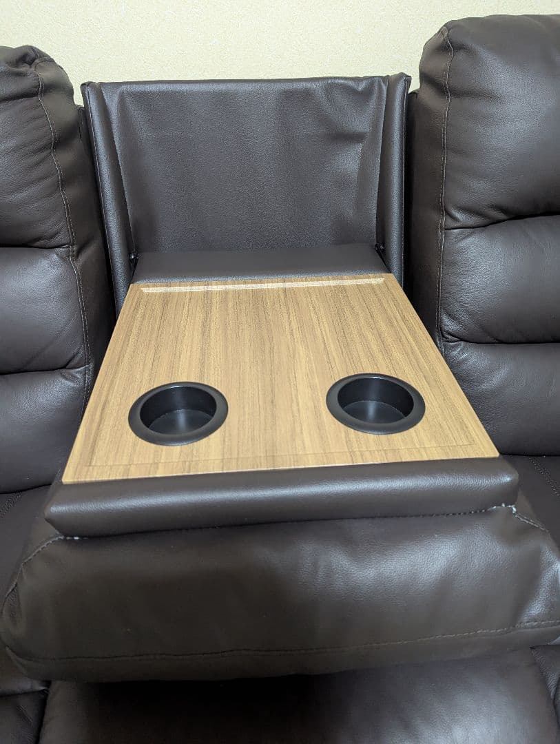 ニトリ 本革Nビリーバ 3人掛け 電動リクライニングソファ