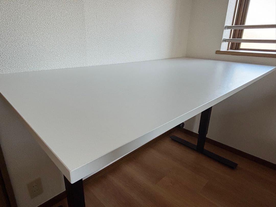 IKEA TROTTEN 昇降式デスク 160x80cm ホワイト/チャコール