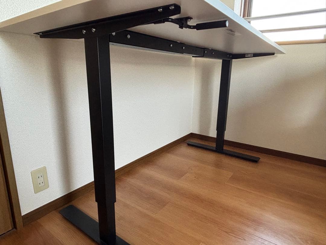 IKEA TROTTEN 昇降式デスク 160x80cm ホワイト/チャコール