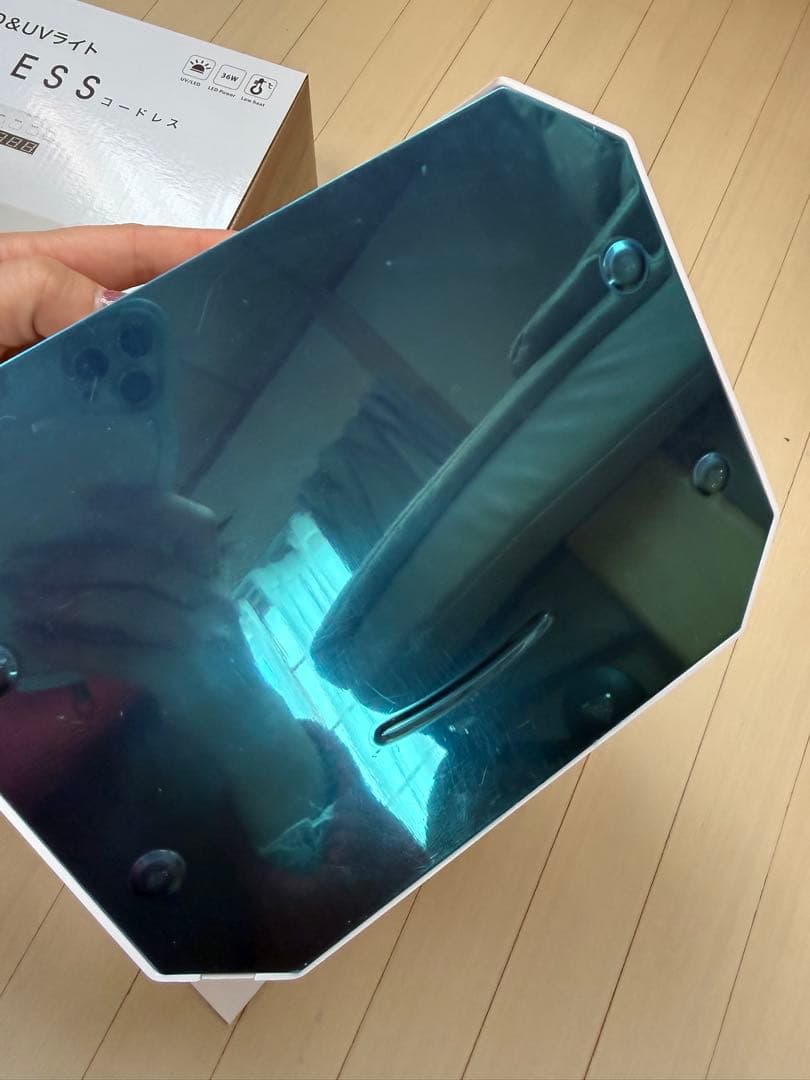 ほぼ未使用！Clou LED&UVライト コードレス