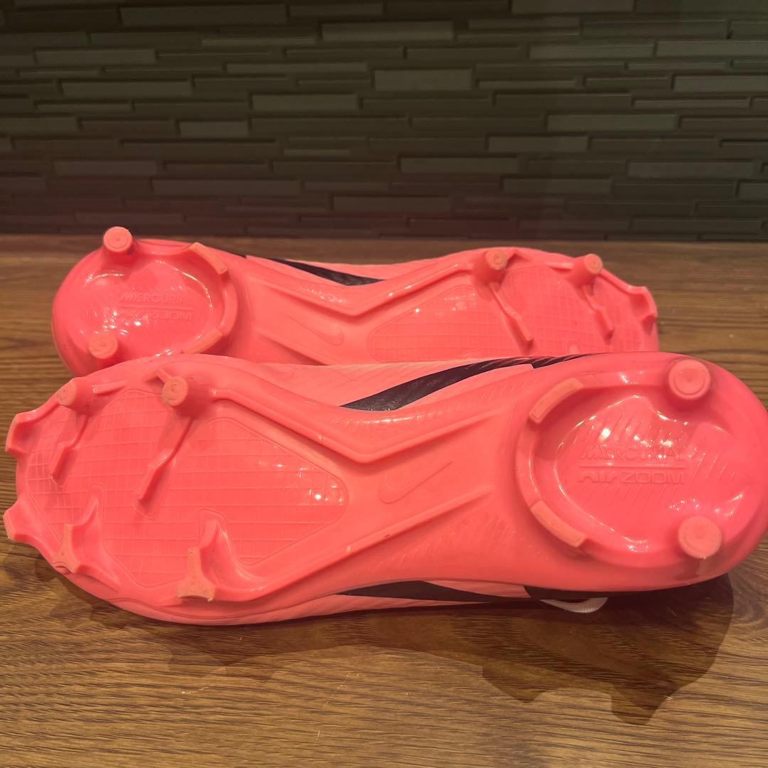 極美品！Nike Mercurial サッカーシューズ ピンク/ブラック