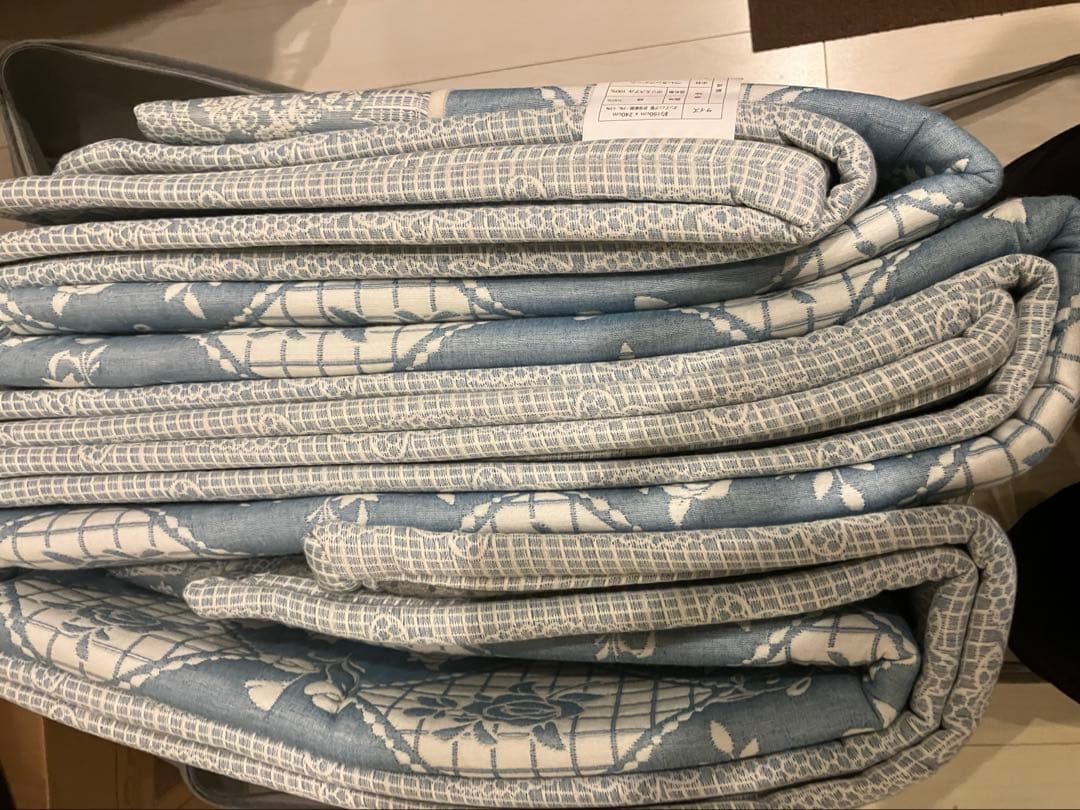 スワトウ刺しゅう協会認定 ジャガード織ラグ 190×240【新品】