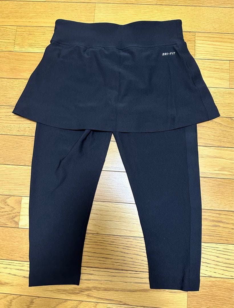 新品未使用　NIKE ナイキ　スポーツウェア　セットアップ