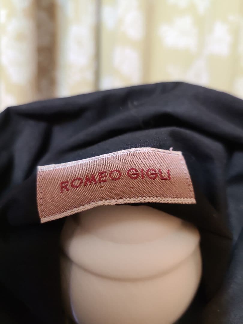 ROMEOGIGLI ロメオジリ ヴィンテージ 装飾ボタンオーバーブラウスML