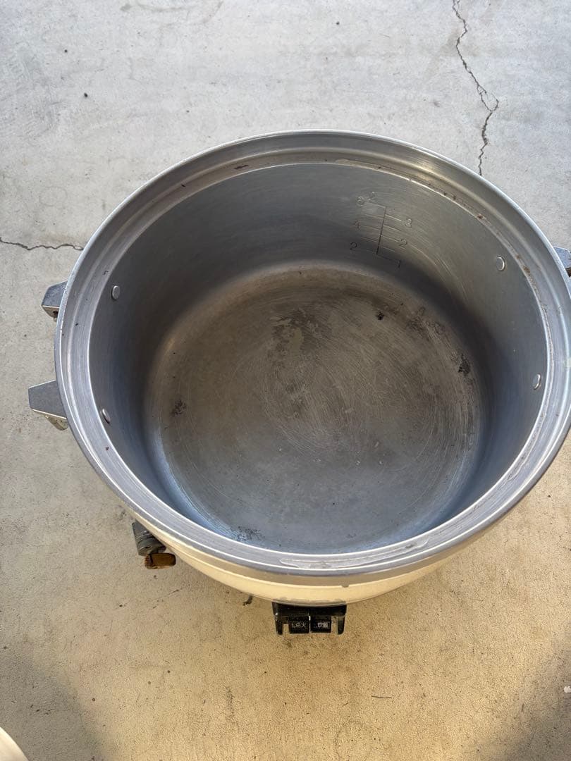 Rinnai 大型炊飯器 ホワイト