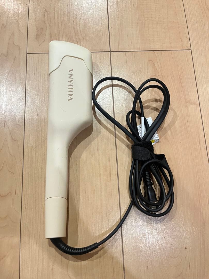 VODANA ウェーブヘアアイロン ホワイト