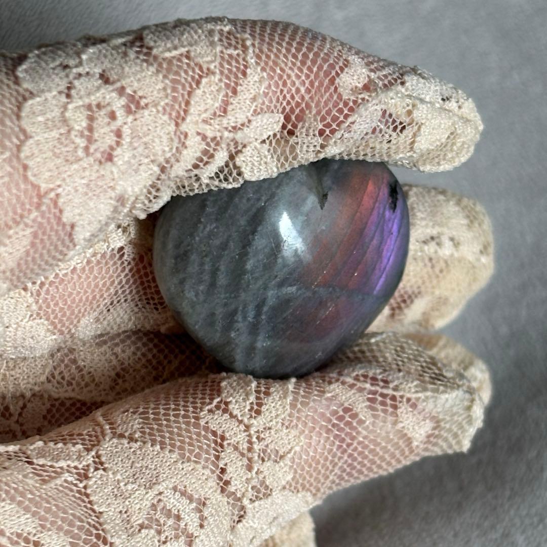 商談中★希少！早い者勝ち‼️可愛い♡ピンク紫 ラブラドライト ハート ①握り石