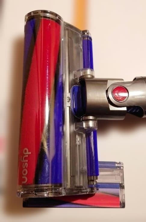 dyson ダイソン v8 fluffy SV10FF2 コードレスクリーナー