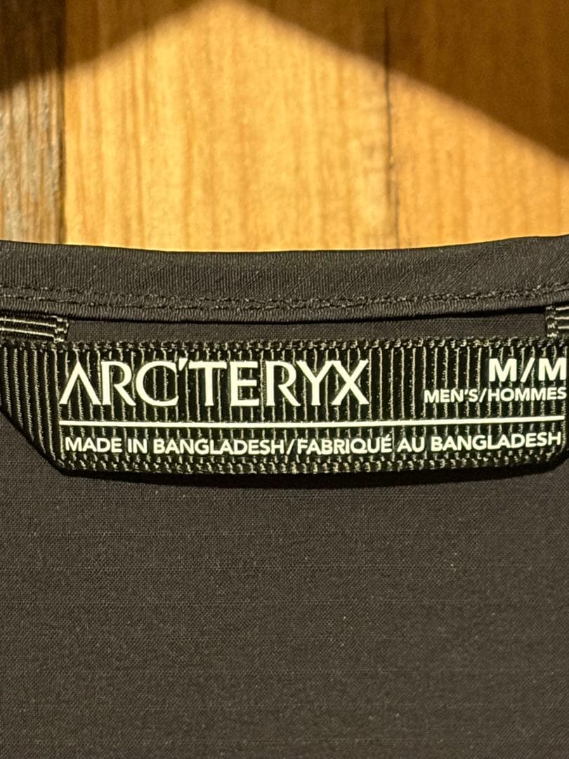美品 ARC'TERYX アークテリクス スコーミッシュ フーディM ブラック