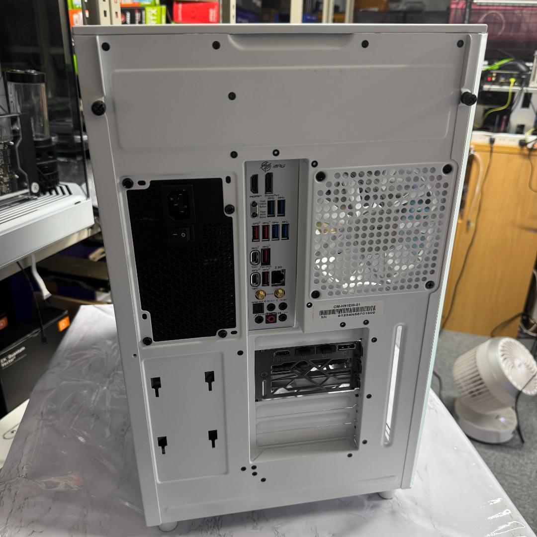 ゲーミングPC/i9 13900K RTX4070Ti 32GB NVMe1TB