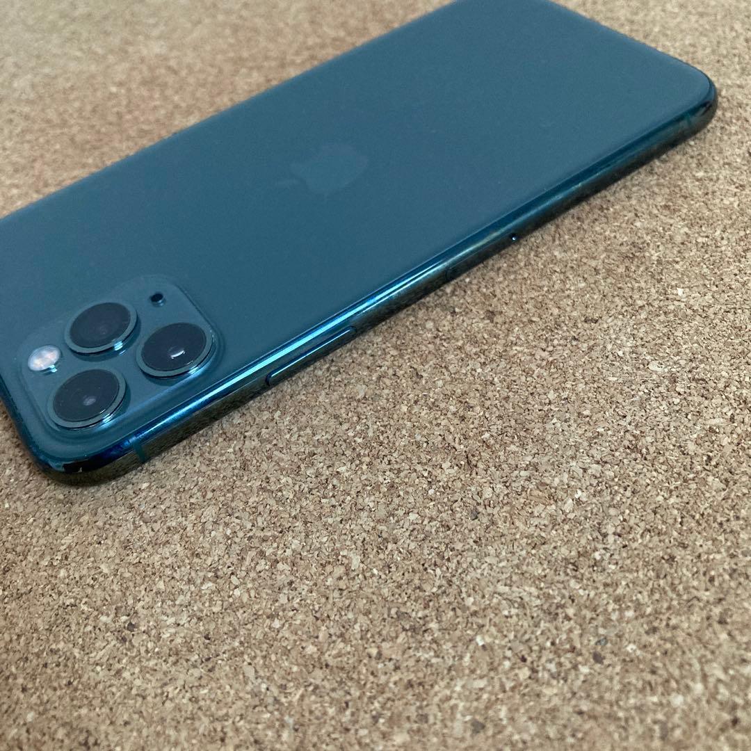 3892 美品☆電池新品☆iPhone11Pro 64GB SIMフリー☆