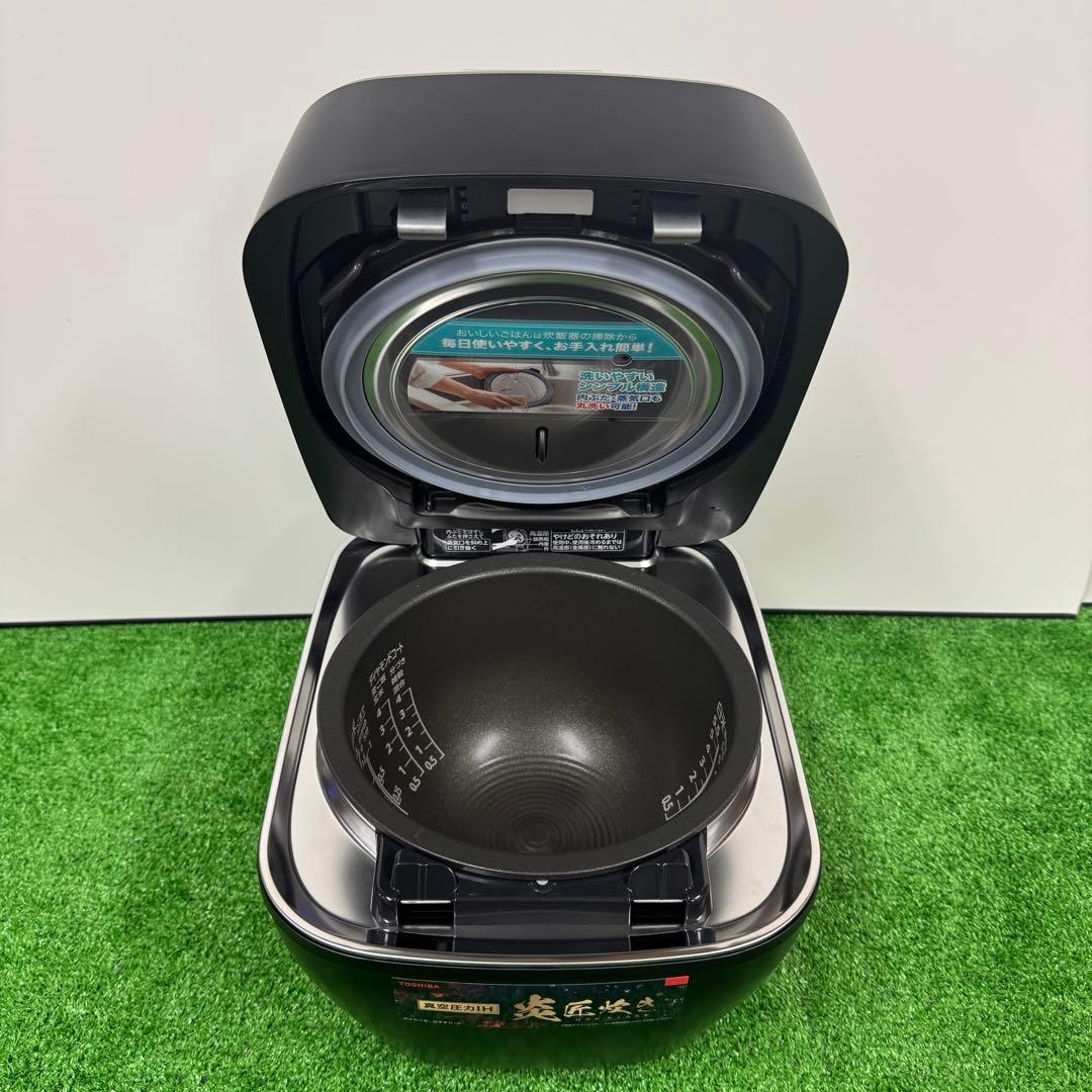 未使用品 東芝 TOSHIBA RC-10ZWW-K　炎匠炊き 炊飯器