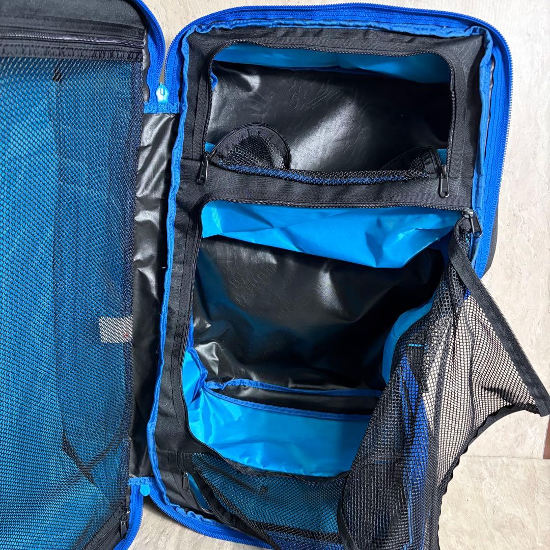 極美品 DAKINE ダカイン キャリーケース SPLIT ROLLER 65L