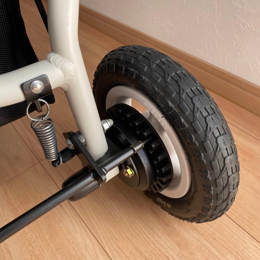 【美品】エアバギー ホワイト AIRBUGGY フレームのみ　ペットカートにも