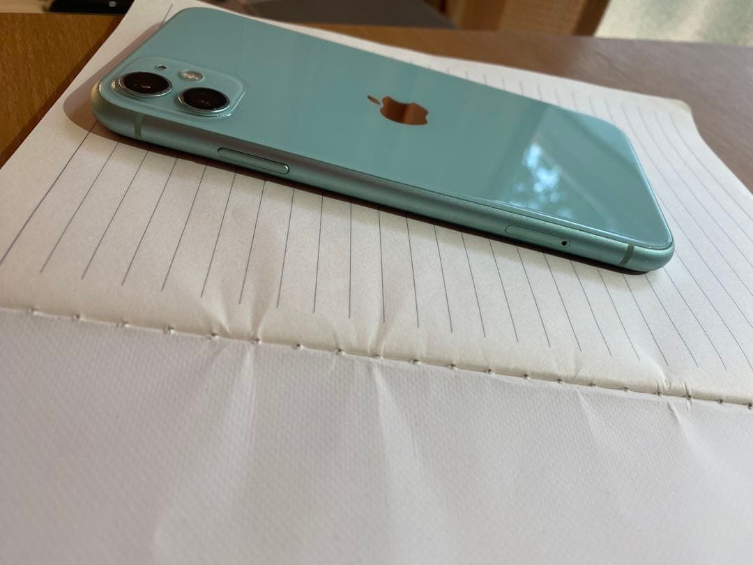 iPhone ホワイト ケース付き