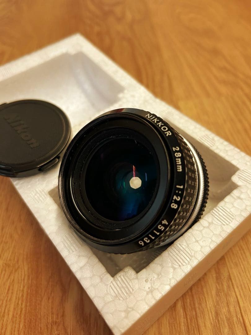Nikkor F 28mm f2.8 単焦　レンズ　一眼レフ