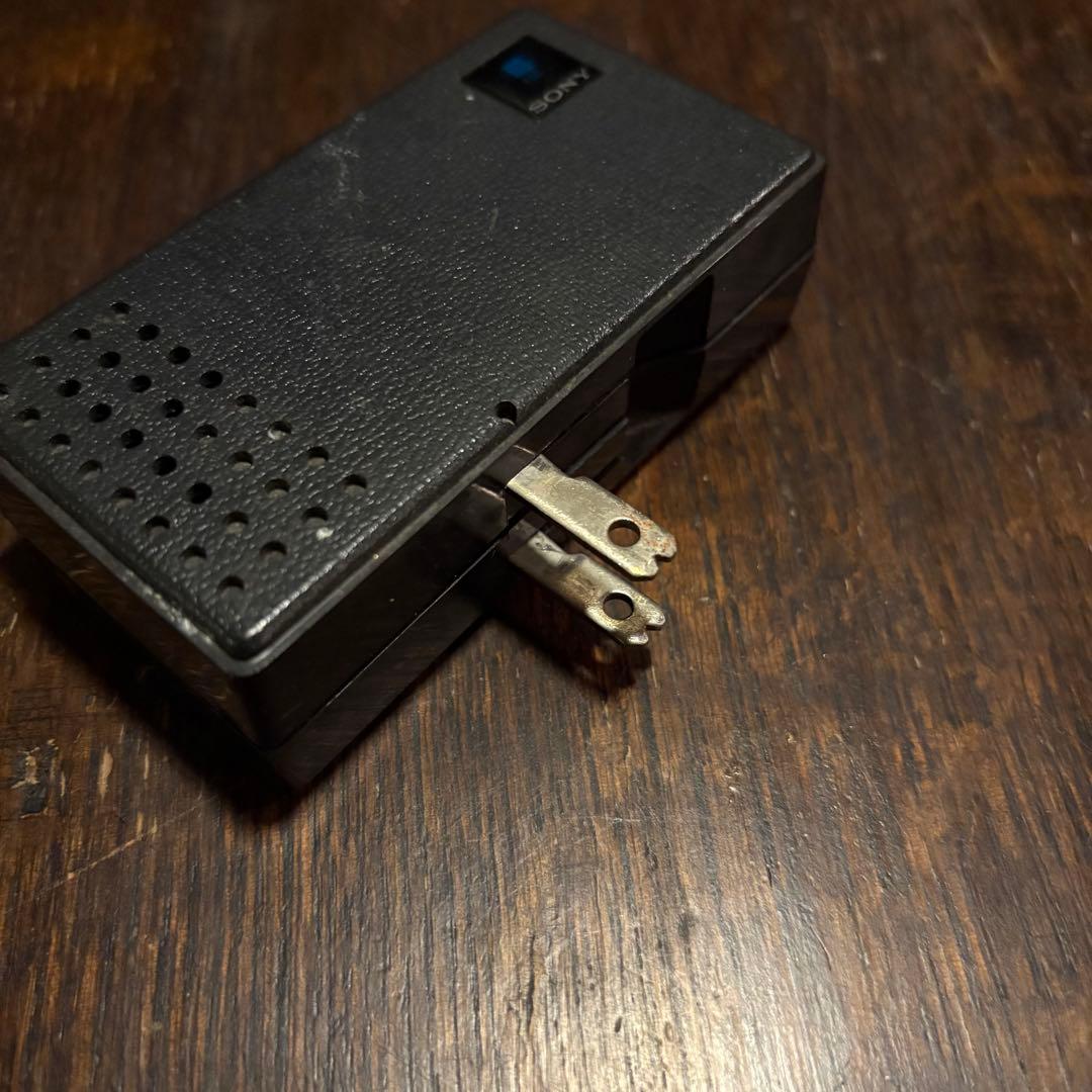 SONY ICR-100 小型ラジオ　1967年