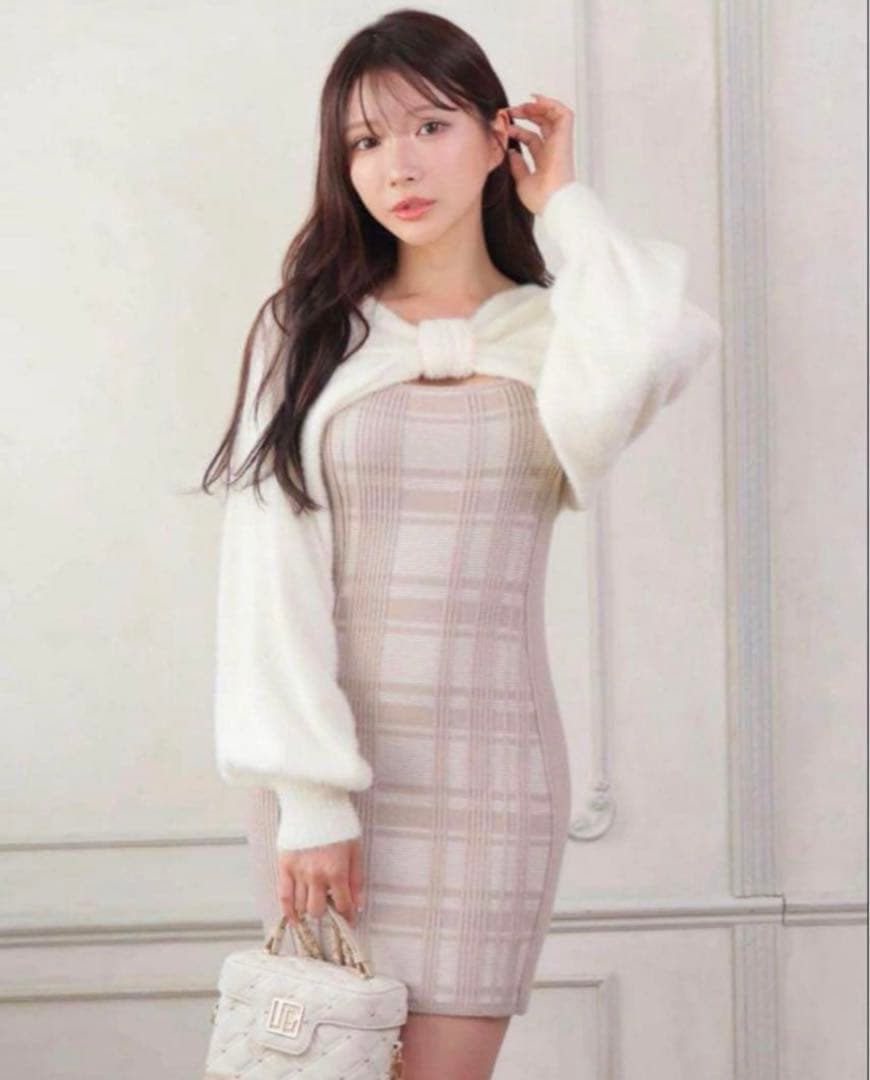 LIPSERVICE リボンフェザーアンサンブルニットワンピース アイボリー