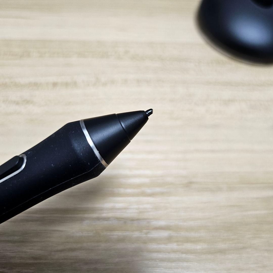 Wacom Intuos Pro ペンタブレット(PTH-660)