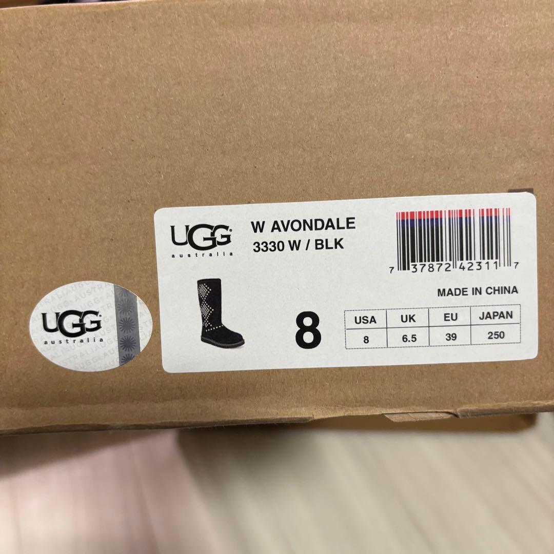 黒UGG ムートンブーツスタッズ装飾