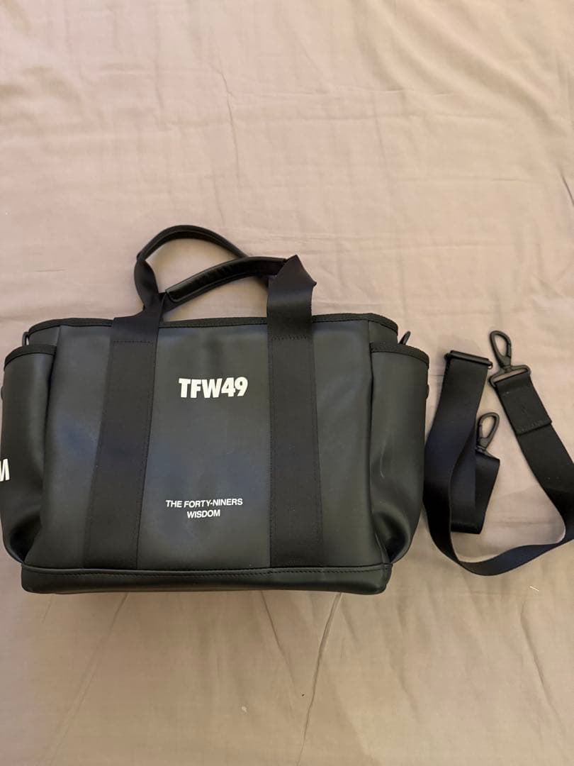 ゴルフバッグ・キャディバッグ TFW49 LUXURY LEATHER ROUND BAG BLACK