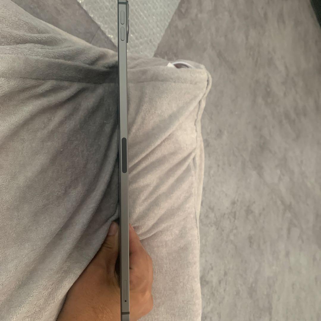 iPad Pro 11インチ　M1チップ　第三世代　グレー128GB