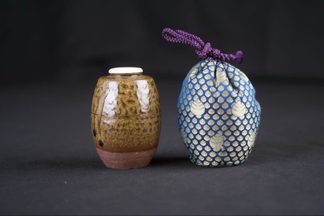 【茶道具】尾中窯 市野信水 造 丹波 肩衝茶入 共箱 仕覆 如心玉